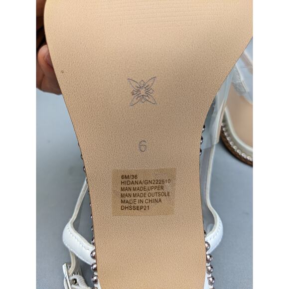 BCBGeneration Women's HIDANA Pump, Bright White, US6 - Picture 9 of 10